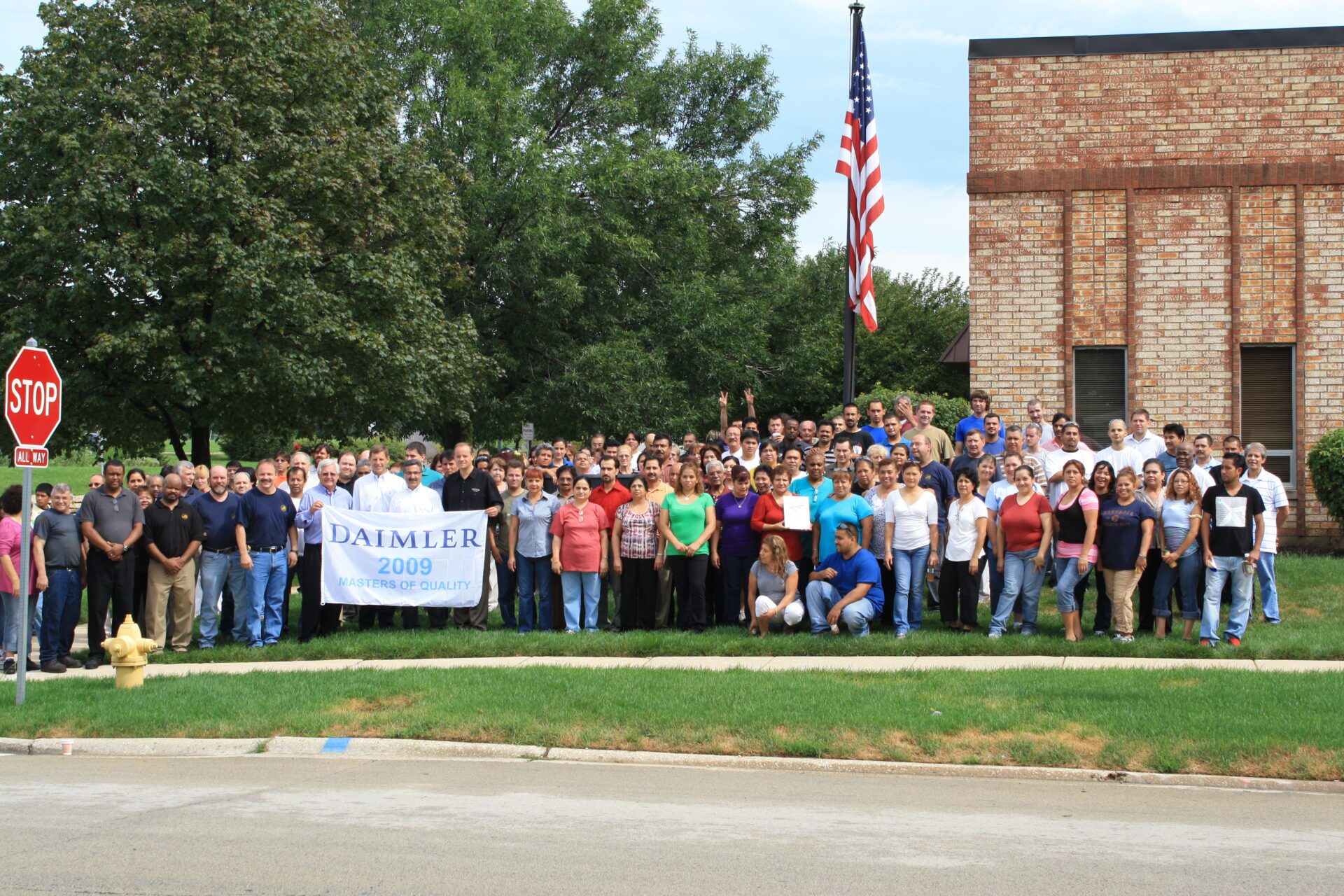 Julian Electric, Inc. receives “Daimler Trucks North America Masters of Quality” Award